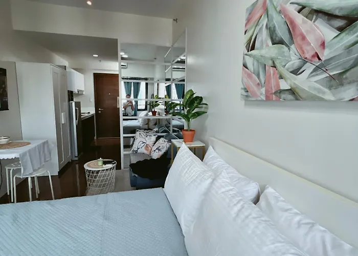 Pleasant Air Residences With Balcony And Fast Wi-fi * Manila