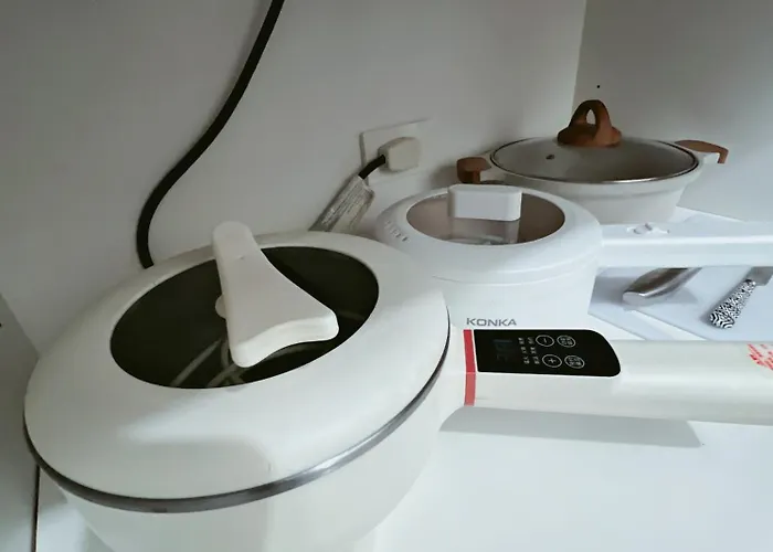 Pleasant Air Residences With Balcony And Fast Wi-fi Apartment