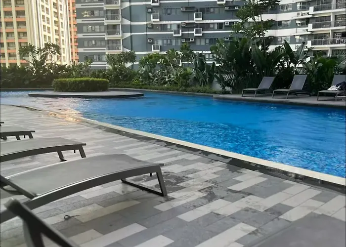 Pleasant Air Residences With Balcony And Fast Wi-fi Apartment *